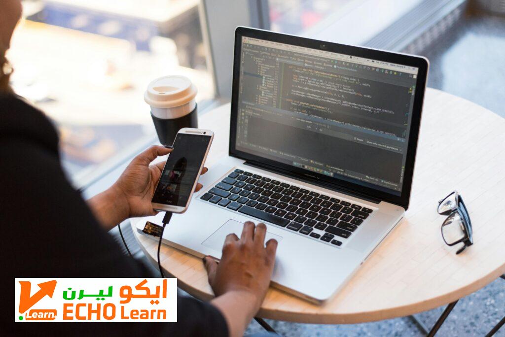 مقارنة Coursera وUdemy في 2025 مقارنة Coursera وUdemy في 2025
